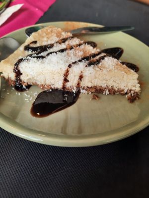 lunch at Veggie Momi in Albufeira