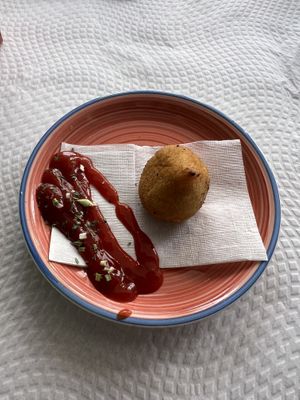 Jackfruit coxinha  at Veggie Momi in Albufeira