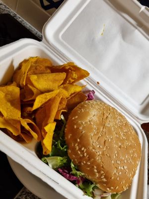 Beyond Burger at Veggie Momi in Albufeira