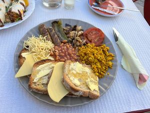 Full Vegan English Breakfast  at Veggie Momi in Albufeira