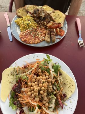 Full breakfast and chickpea salad  at Veggie Momi in Albufeira