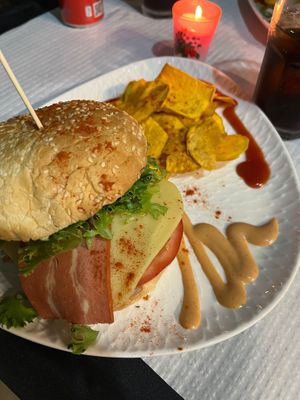 Chickenless burger  at Veggie Momi in Albufeira