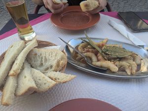The 'drunken' shrimp, will dream of these  at Veggie Momi in Albufeira