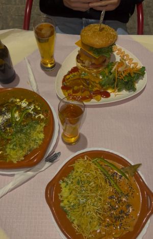 burger, lentil curry & stroganoff  at Veggie Momi in Albufeira