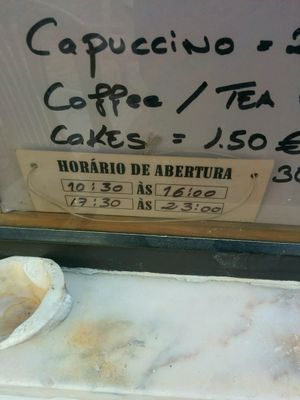 opening times at Veggie Momi in Albufeira