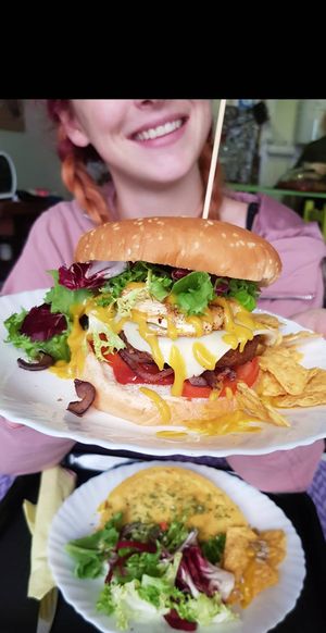 Yeeees at Veggie Momi in Albufeira