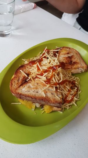 Jackfruit sandwich at Veggie Momi in Albufeira