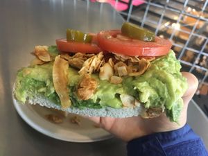 Avo bacün toast at On The Bus in Milwaukee