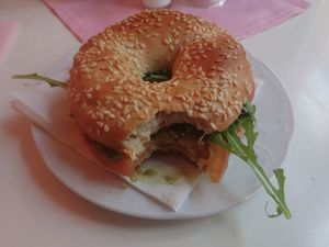 Avocado bagel at Cafe Lotti in Munich