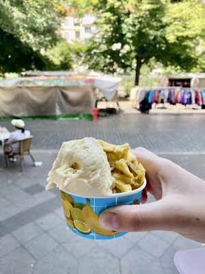 Mango - Maracuja    at Duo - Sicilian Ice Cream in Berlin
