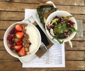 Chocolate protein smoothie bowl & quiche at Barbarella Juicebar in Ljubljana