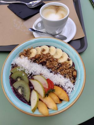 Açai bowl at Barbarella Juicebar in Ljubljana