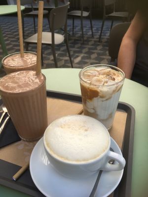 Smoothies, iced coffee, coffee at Barbarella Juicebar in Ljubljana
