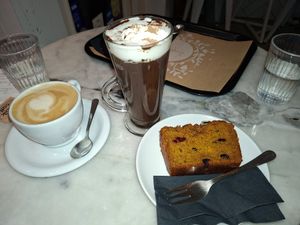 Pumpkin cake, cappuccino and hot chocolate at Barbarella Juicebar in Ljubljana