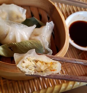 Vegan dumplings filled with tofu and vegetables (starter) at Miss Saigon in Berlin
