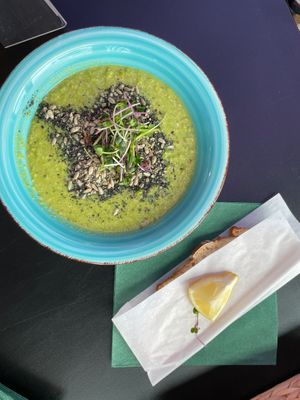 Pea&Spirulina Soup at Milla's Place in Berlin