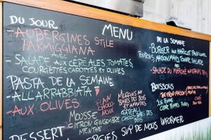 Ardoise avec le menu du jour at Eat.eco - Events only in Neuchatel