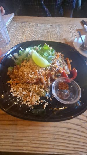 Pad Thai at Satsang in Prague