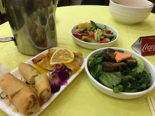 Deluxe option. there’s no coke, just tea but the sign is there maybe because of sponsorship  at Po Lin Monastery 寶蓮禪寺齋堂 in Outlying Islands
