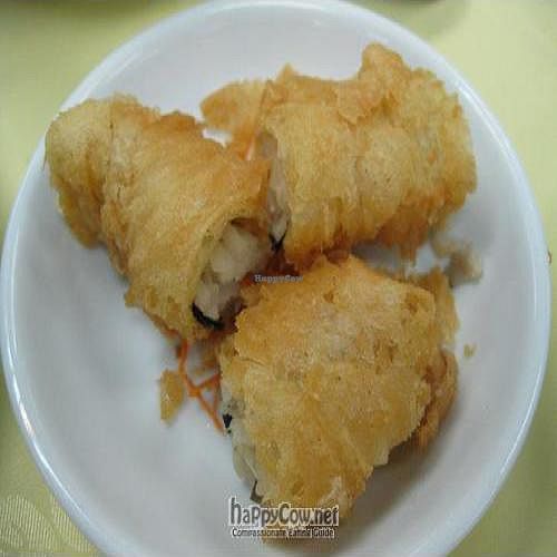 Deep fried spring rolls at Po Lin Monastery 寶蓮禪寺齋堂 in Outlying Islands