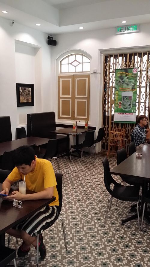 Shop at Luk Yea Yan Vegetarian Restaurant 鹿野苑素食馆 in Penang