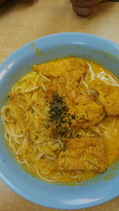 Laksa  at Ci Hang 慈航 in Central Singapore