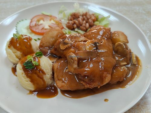  at Ci Hang 慈航 in Central Singapore