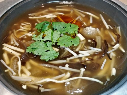 Hot and sour soup at Ling Zhi Restaurant 灵芝 - Orchard in Central Singapore