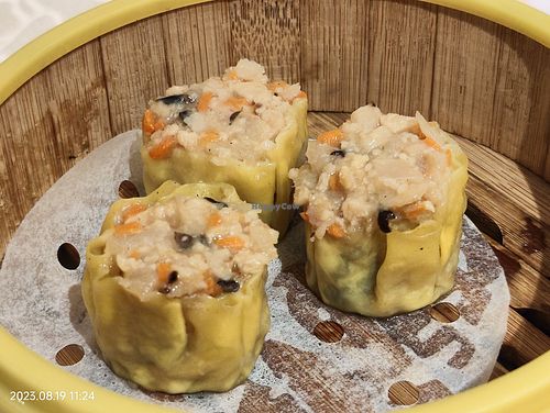 Dim sum at Ling Zhi Restaurant 灵芝 - Orchard in Central Singapore
