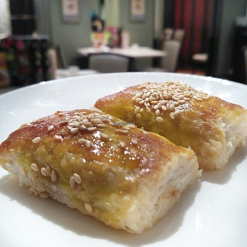 Vegetarian Barbecued Pork Pastry at Ling Zhi Restaurant 灵芝 - Orchard in Central Singapore