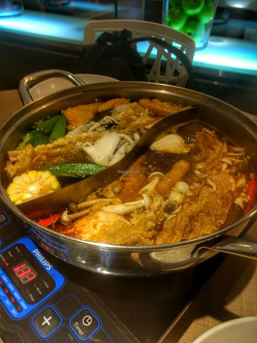 Cooking up at  Ling Zhi Restaurant 灵芝 - Novena in Central Singapore