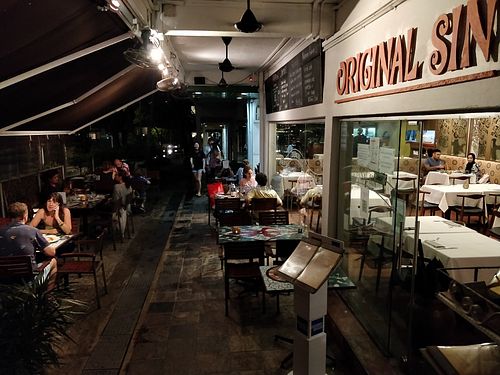 Alfresco dining at Original Sin in Central Singapore