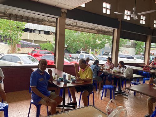Seating at Chamlong's / The Vegetarian Society Chatuchak in Bangkok