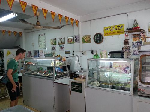 Love me, don't eat me. at Suan-Plu Mangsawirat in Bangkok