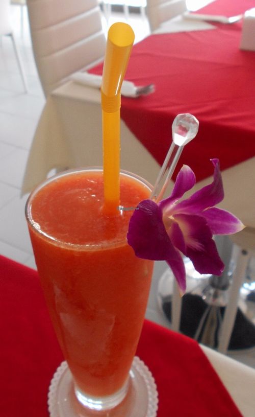 Ning's Five Star J - one of many superb fruit shakes at Five Star J Restaurant in Pattaya