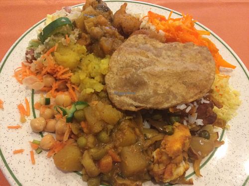 mixed plate at Indian Veg Bhelpoori House in North London