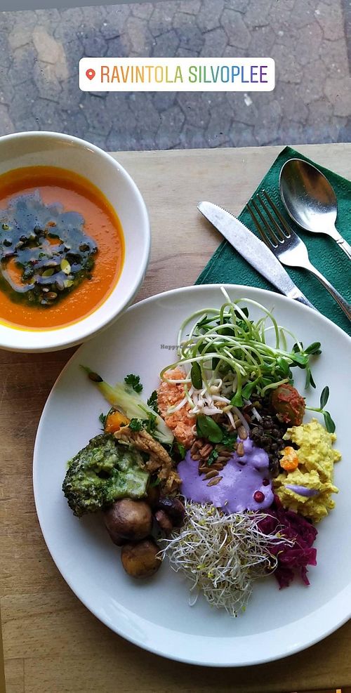 The days soup and salad buffet at Silvoplee in Helsinki