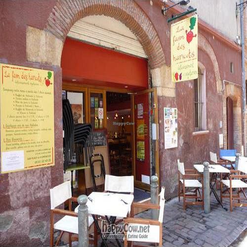 Facade at La Faim des Haricots - Puits Vert in Toulouse