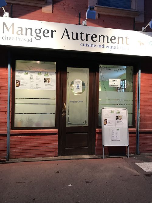 Manger close to palais du justice station at Manger Autrement in Toulouse