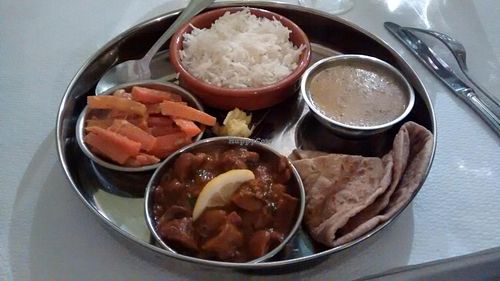 Vegan thali of the day at Manger Autrement in Toulouse