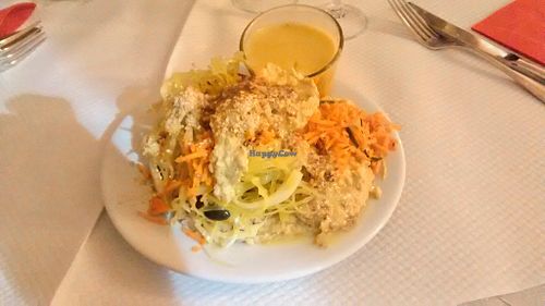 Cold buffet at Saveurs Bio in Toulouse