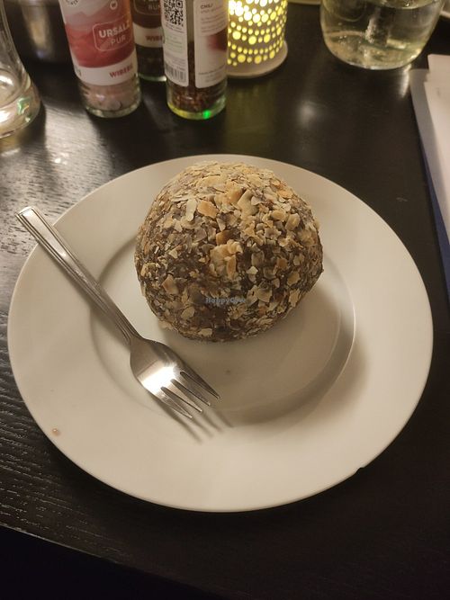 Massive chocolate dessert ball at Ignaz in Munich