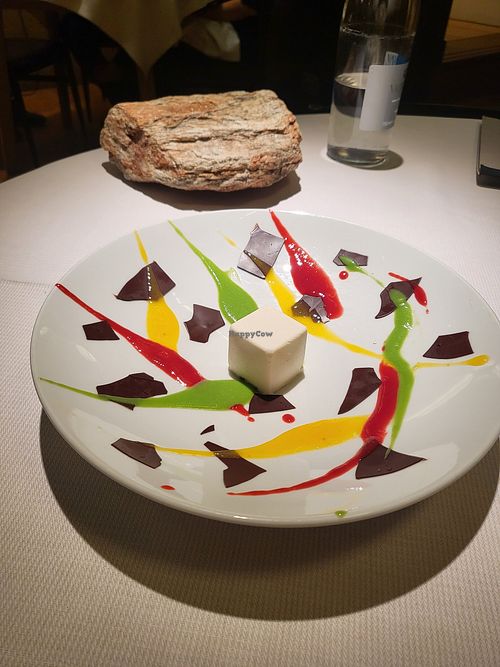 Coconut and cacao nibs cube with lime and purple yam at Joia Alta Cucina Naturale in Milan