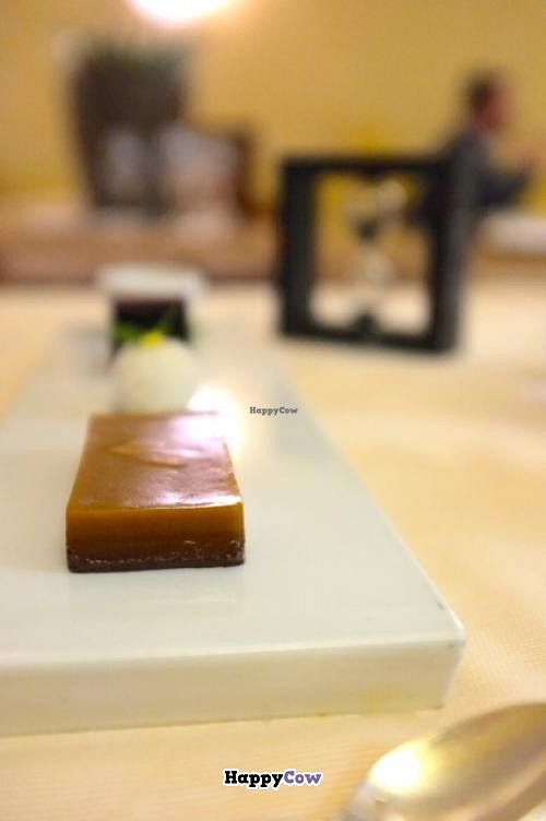 Chocolate and pumpkin dessert 'Cinque minuti' at Joia Alta Cucina Naturale in Milan