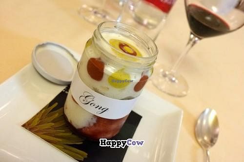 Gong, almonds mousse dessert at Joia Alta Cucina Naturale in Milan