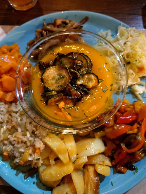 Large plate - delicious! at Amico Bio - Un Sorriso Integrale in Naples