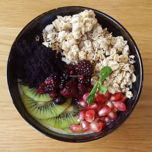 Smoothie bowl at Harmonie Bowl & Juice in Strasbourg