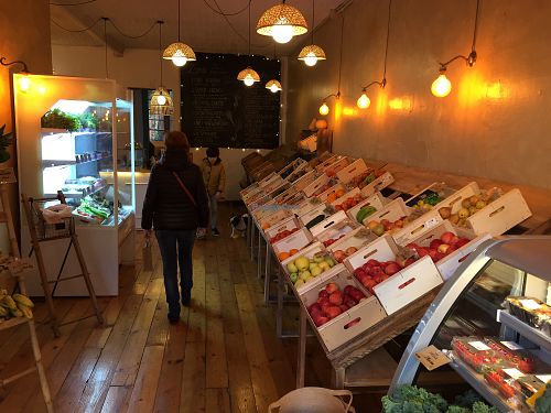 Inside  at Crudi in Barcelona