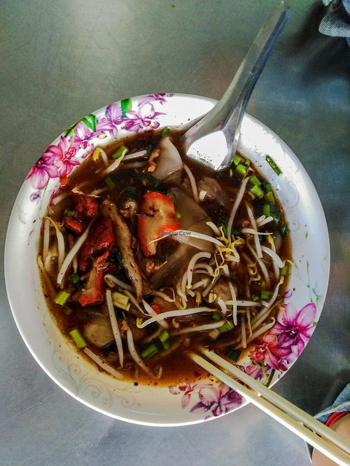 Guay tiaw...spicy thai noodles w/vegan duck at Pitsamon J  in Chachoengsao