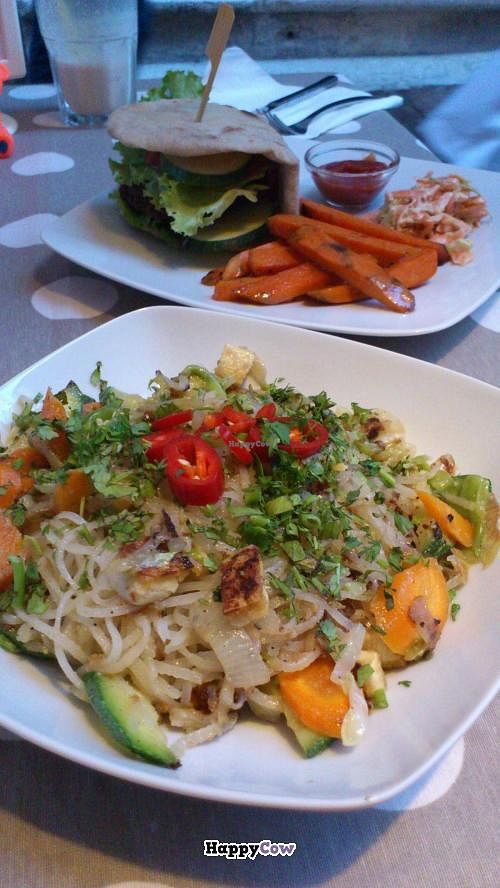 Thai noodles and burger with sweet potato fries at Nishta in Dubrovnik